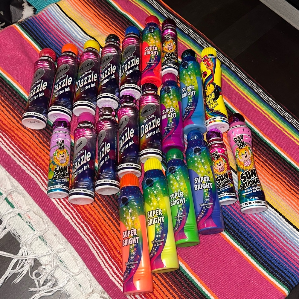 🎉 Lot of 21 Bingo Daubers – Dazzle Glitter, Super Bright, and SunSational Ink 🎉